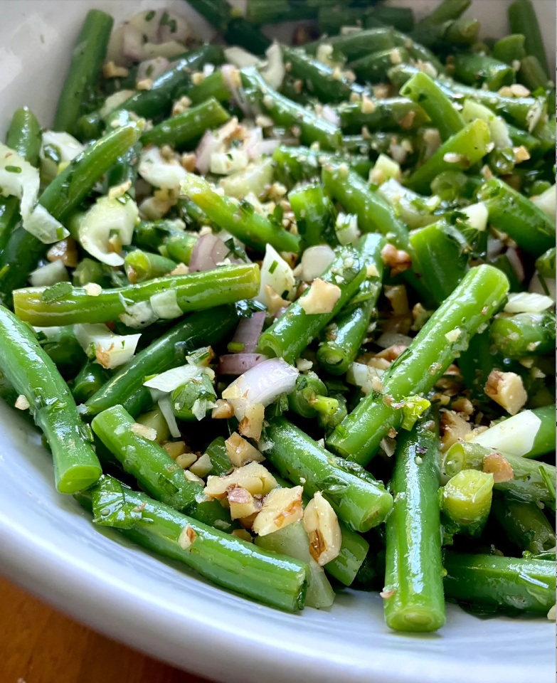 Lemony Green Bean and Fennel Salad with Walnuts recipe by Bad Manners