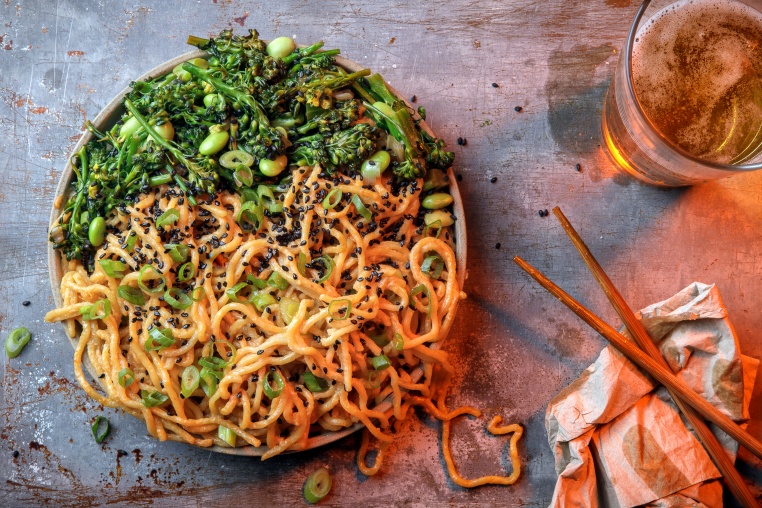 Garlic Sriracha Noodles with Broccolini